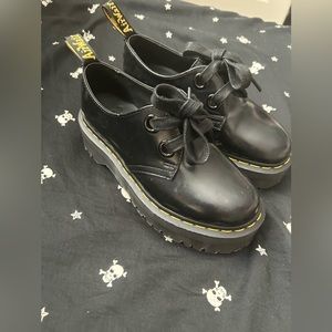Platform doc martens holly